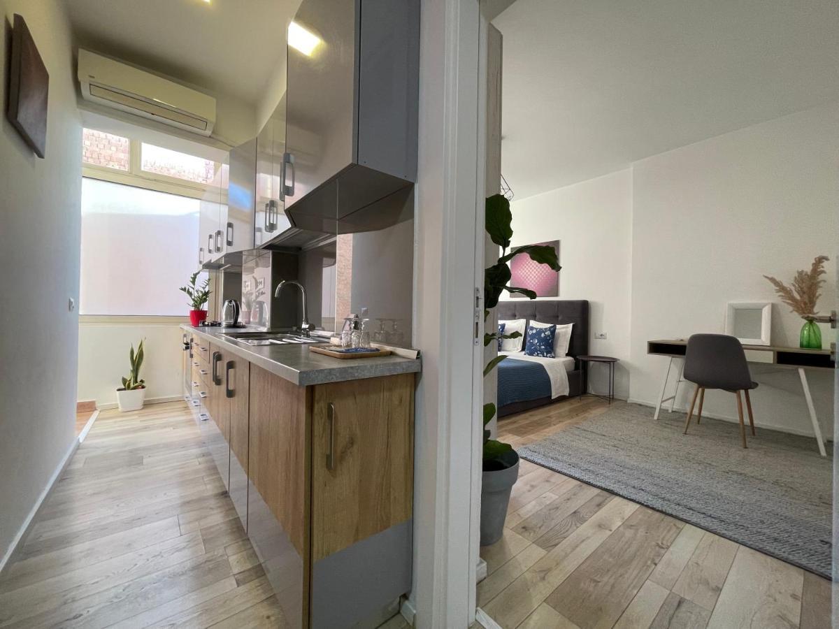 Myslym Shyri'S Apartments ティラナ エクステリア 写真