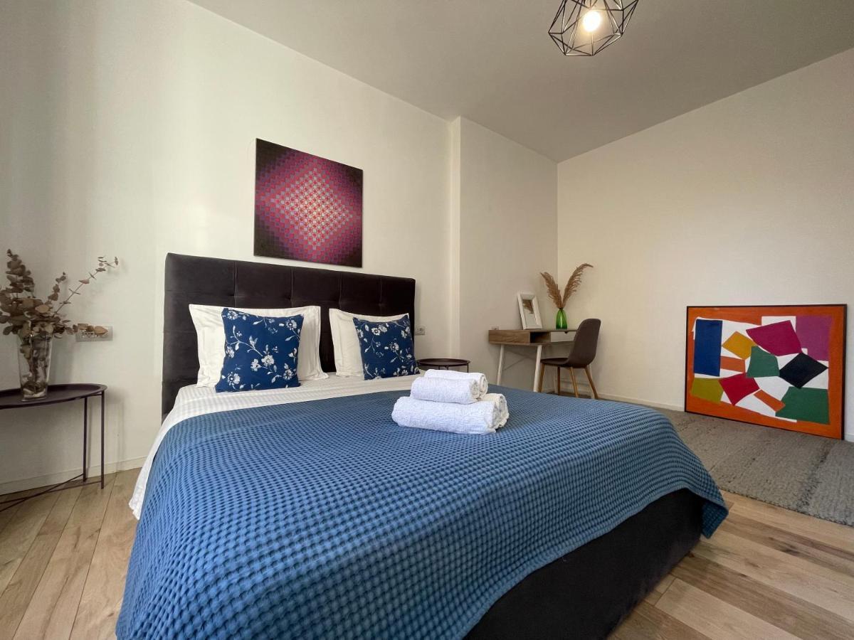 Myslym Shyri'S Apartments ティラナ エクステリア 写真